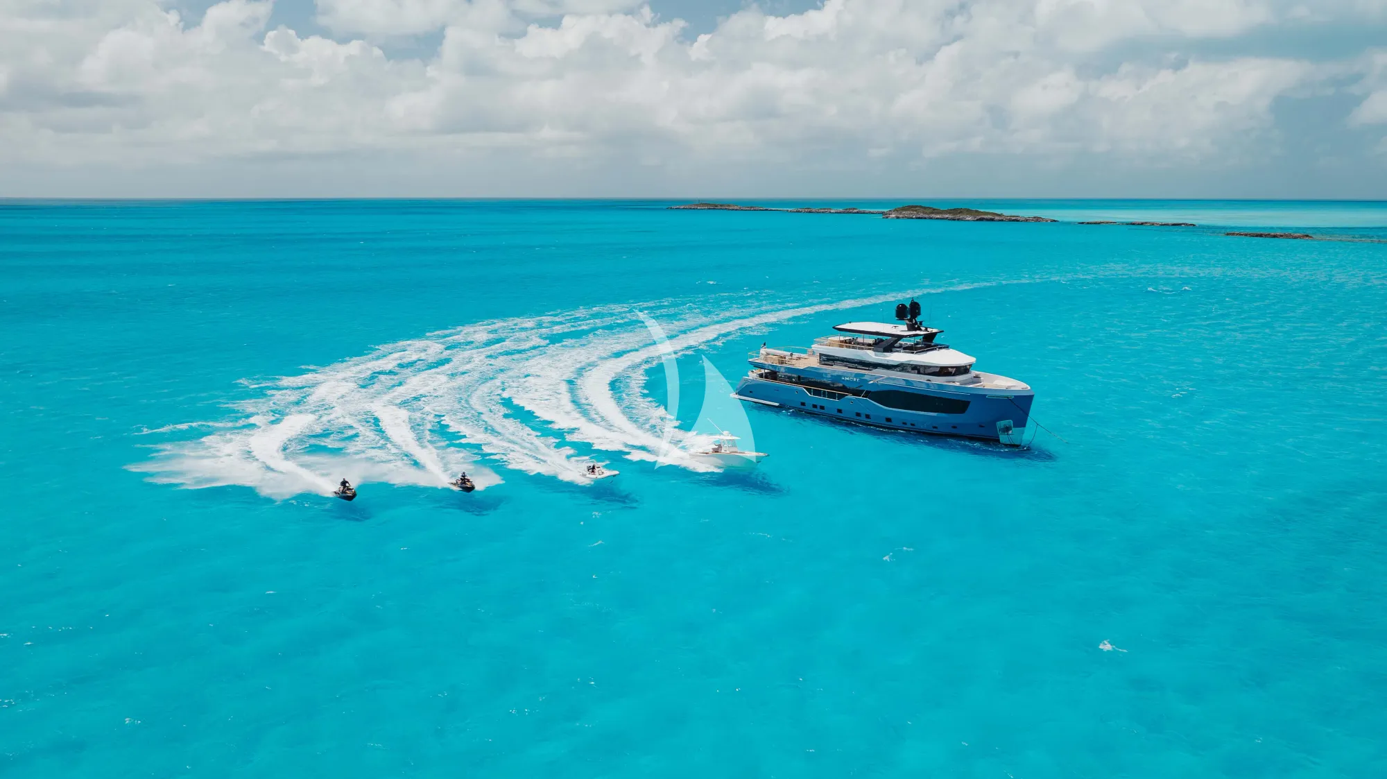 Charter Yacht AMORE - Numarine 37 XP - 6 Cabins - Nassau - Exumas - Bahamas
