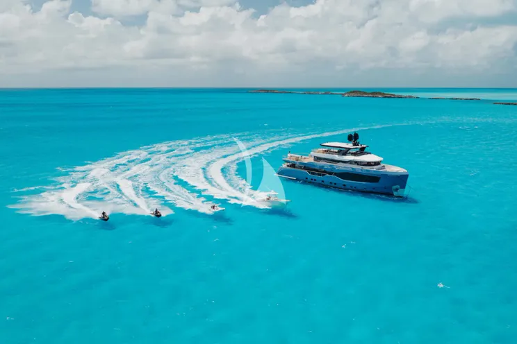 Charter Yacht AMORE - Numarine 37 XP - 6 Cabins - Nassau - Exumas - Bahamas
