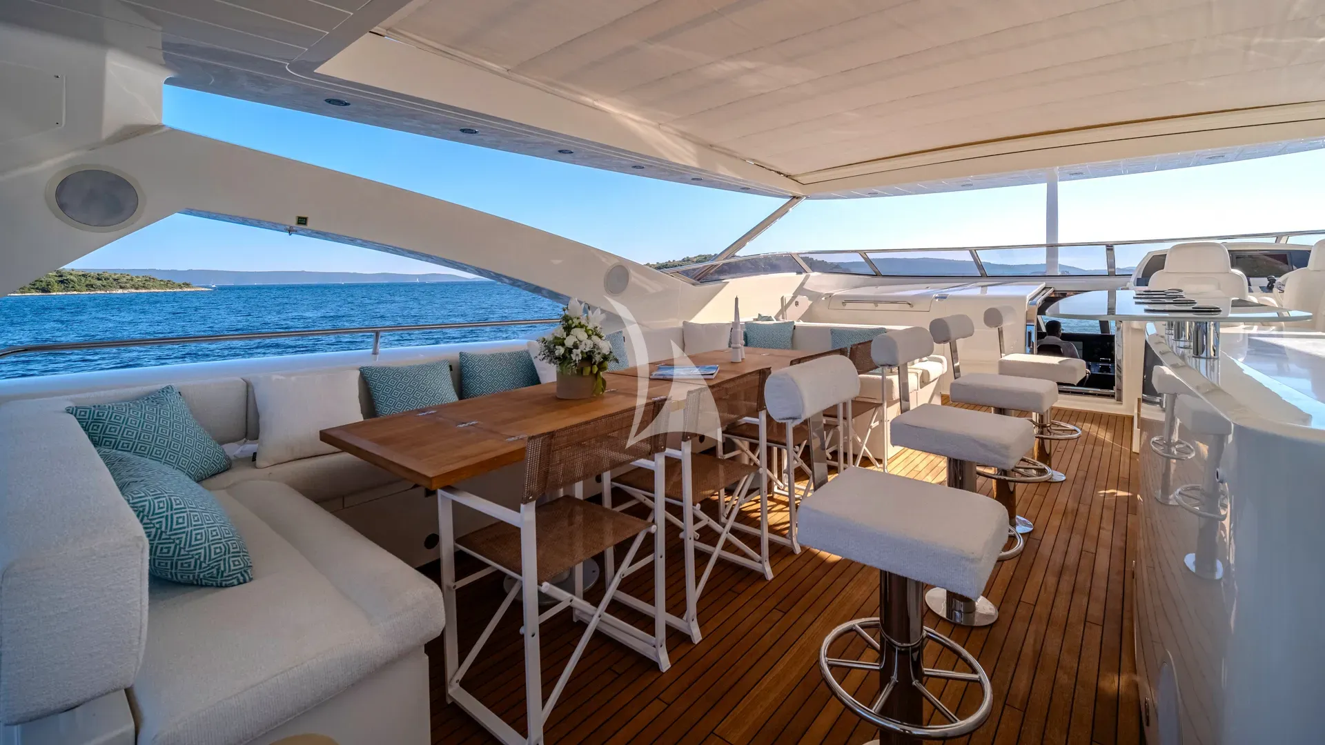 Charter Yacht ARAGO - Sunseeker 34m - 5 Cabins - Trogir - Split - Dubrovnik - Hvar - Croatia - Kotor - Montenegro