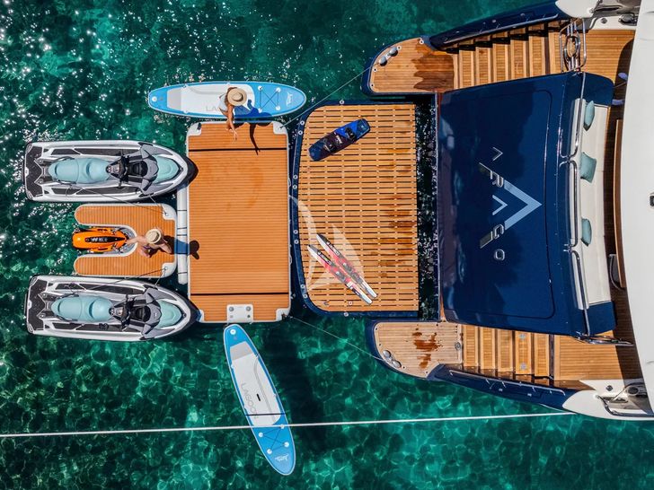 ARAGO Sunseeker 34m - water toys top aerial shot ARAGO Sunseeker 34m - water toys top aerial shot