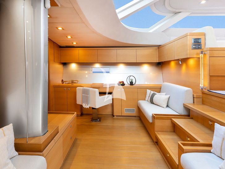 BLACK LION Perini Navi 30m - office BLACK LION Perini Navi 30m - office