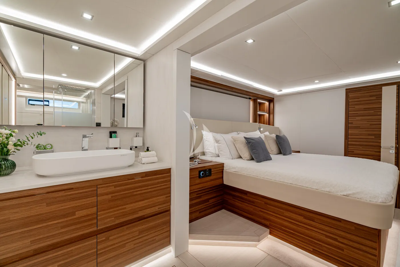 Charter Yacht CAPRI - Fountaine Pajot Thira 80 - 4 Cabins - Salerno - Positano - Capri - Amalfi Coast - Italy