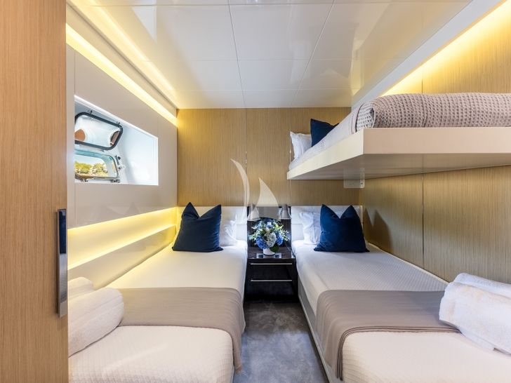 DHAMMA II Arcadia 85 - twin cabin 2 with Pullman down DHAMMA II Arcadia 85 - twin cabin 2 with Pullman down