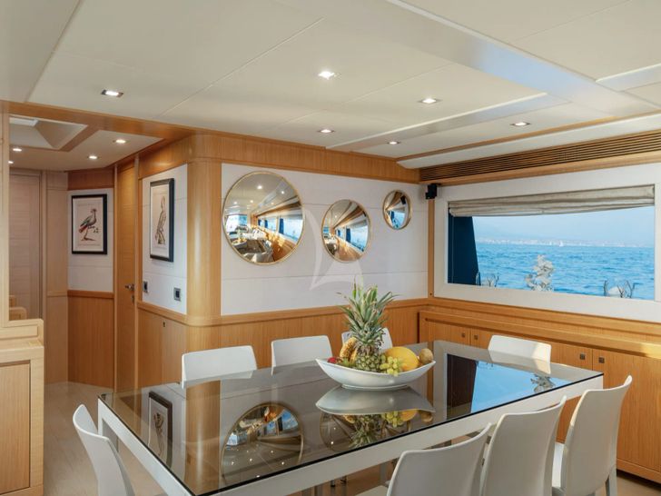 EOLIA Ferretti Dinin 1 EOLIA Ferretti Dinin 1