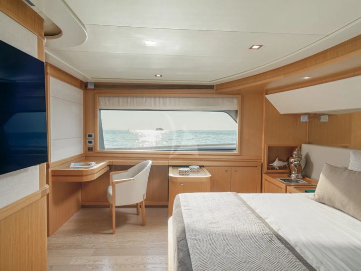 EOLIA Ferretti Master Reverse EOLIA Ferretti Master Reverse