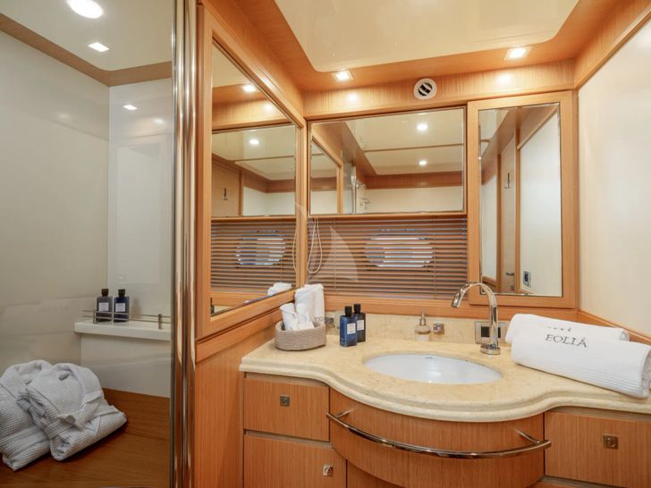 EOLIA Ferretti Twin Ensuite EOLIA Ferretti Twin Ensuite