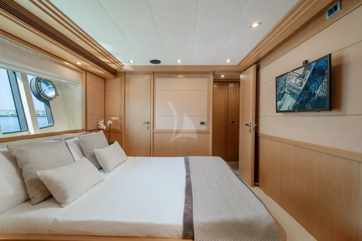 Charter Yacht EOLIA - Ferretti 86 - 5 Cabins - Naples - Capri - Positano - Amalfi Coast - Italy