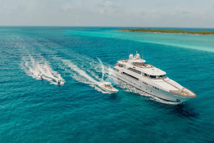 Charter Yacht FAR FROM IT - Richmond 142 - 5 Cabins - Nassau - Exumas - Eleuthera - Paradise Island - Bahamas