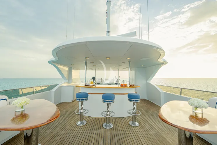 Charter Yacht FAR FROM IT - Richmond 142 - 5 Cabins - Nassau - Exumas - Eleuthera - Paradise Island - Bahamas