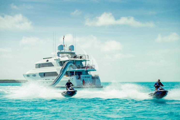 Charter Yacht FAR FROM IT - Richmond 142 - 5 Cabins - Nassau - Exumas - Eleuthera - Paradise Island - Bahamas