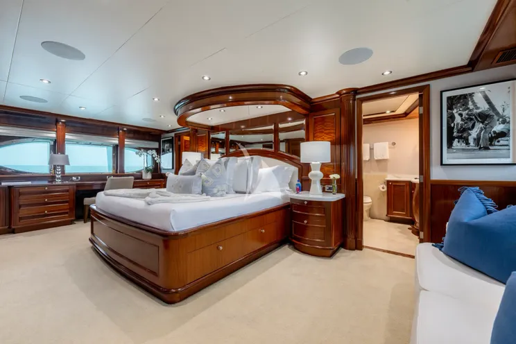 Charter Yacht FAR FROM IT - Richmond 142 - 5 Cabins - Nassau - Exumas - Eleuthera - Paradise Island - Bahamas