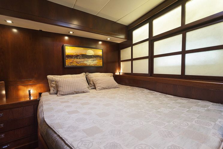 Charter Yacht FARANDWIDE - Southernwind 100 - Rome - Naples - Capri - Palermo