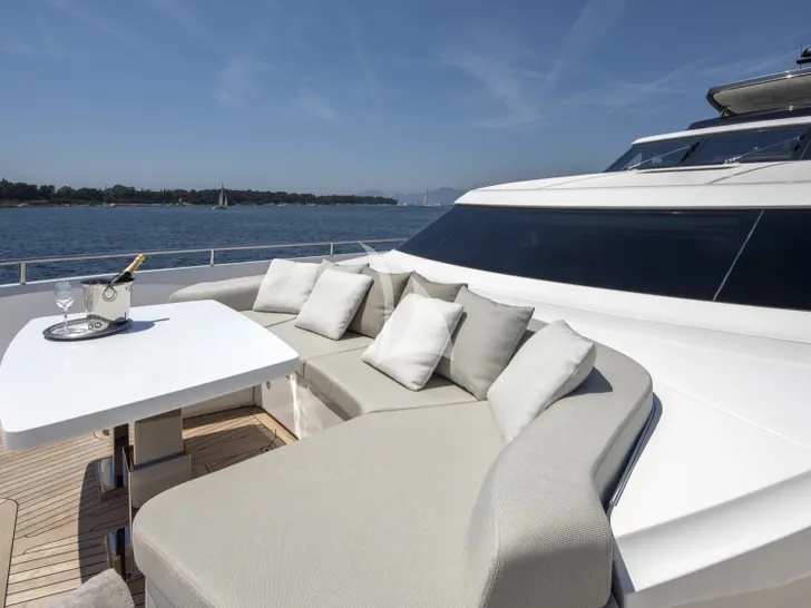 GEORGE FIVE Sanlorenzo Foredeck GEORGE FIVE Sanlorenzo Foredeck