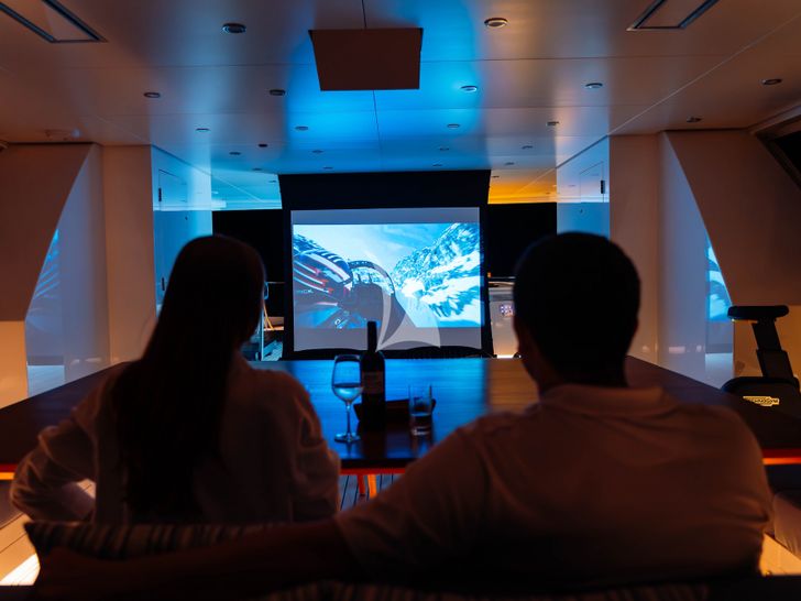 HEEUS Cinema HEEUS Cinema