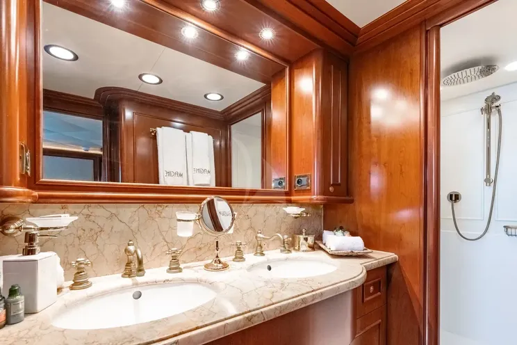 Charter Yacht IMAGINE - Ferretti Custom Line Navetta 30 - 5 Cabins - Zadar - Split - Dubrovnik - Hvar - Croatia