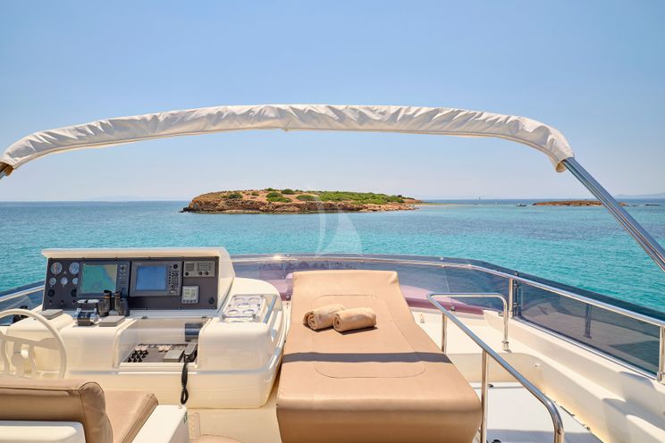 Charter Yacht JULIE M - Ferretti 830 - 4 Cabins - Athens - Mykonos - Paros