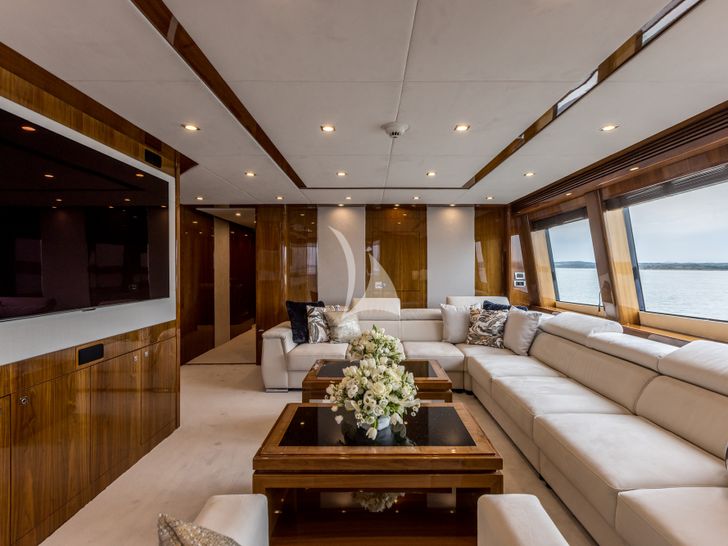 KATARIINA 37m Sunseeker Skylounge KATARIINA 37m Sunseeker Skylounge