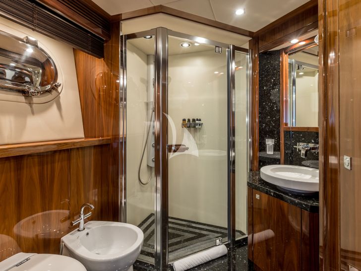 KATARIINA 37m Sunseeker Twin Ensuite KATARIINA 37m Sunseeker Twin Ensuite