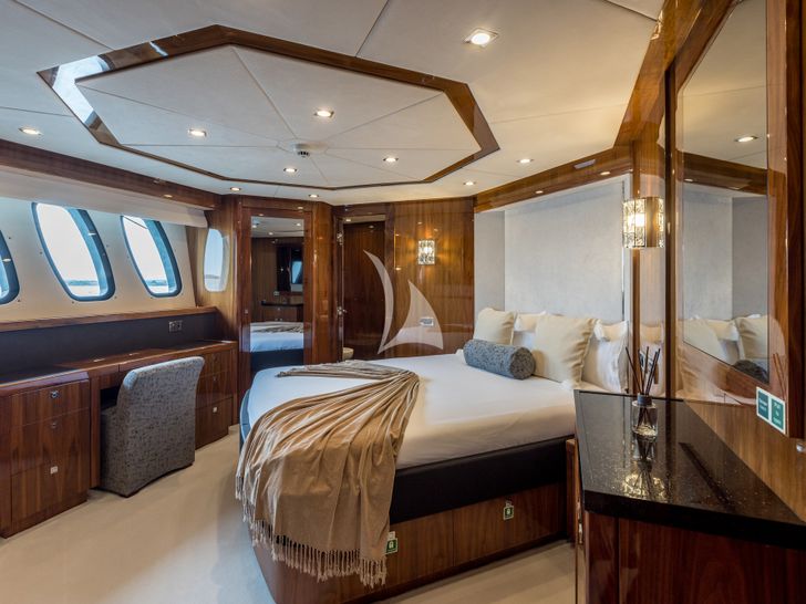 KATARIINA 37m Sunseeker VIP KATARIINA 37m Sunseeker VIP