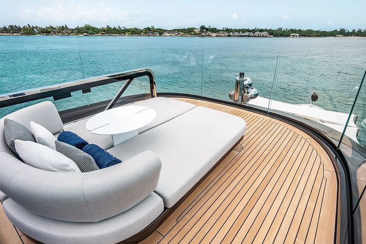 Charter Yacht KOJU - Benetti Motopanfilo 37m - 5 Cabins - Nassau - Exumas - Bahamas