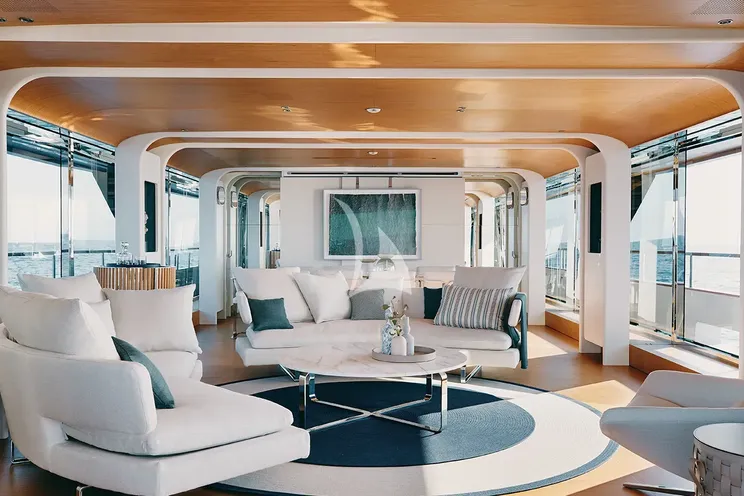 Charter Yacht KOJU - Benetti Motopanfilo 37m - 5 Cabins - Nassau - Exumas - Bahamas