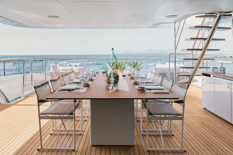 Charter Yacht KOJU - Benetti Motopanfilo 37m - 5 Cabins - Nassau - Exumas - Bahamas