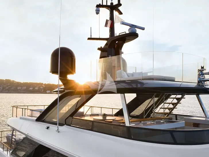 KOJU Benetti Motopanfilo 37m - sundeck and observation deck KOJU Benetti Motopanfilo 37m - sundeck and observation deck