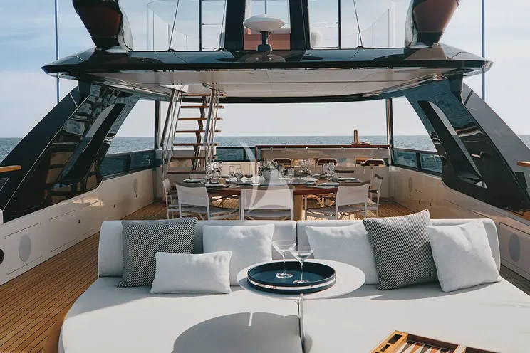 Charter Yacht KOJU - Benetti Motopanfilo 37m - 5 Cabins - Nassau - Exumas - Bahamas