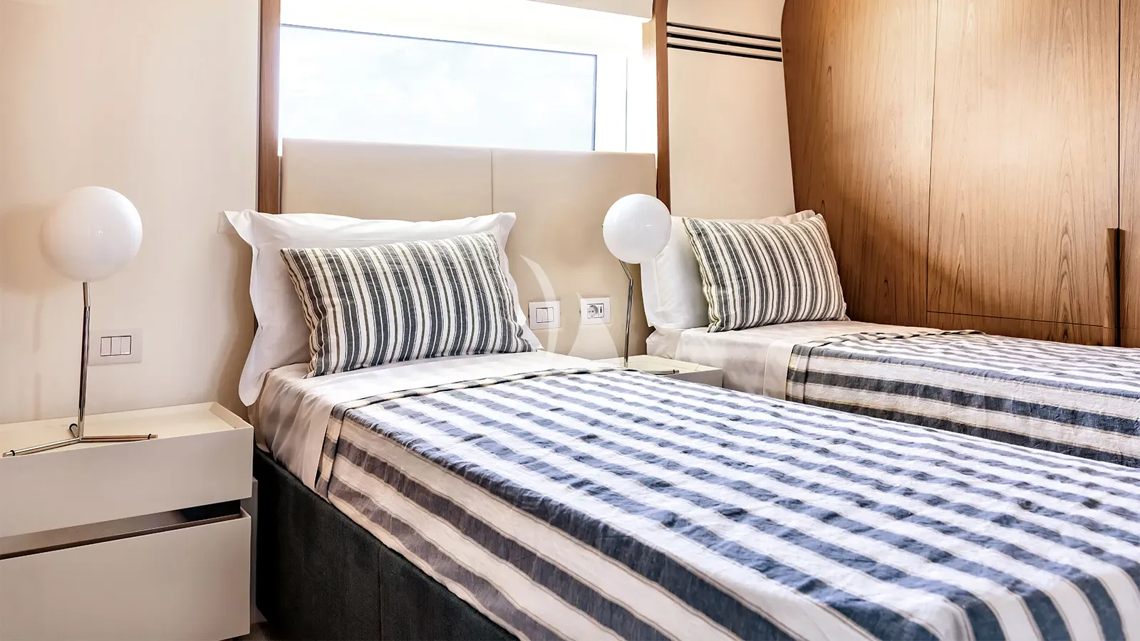 Charter Yacht KOJU - Benetti Motopanfilo 37m - 5 Cabins - Nassau - Exumas - Bahamas