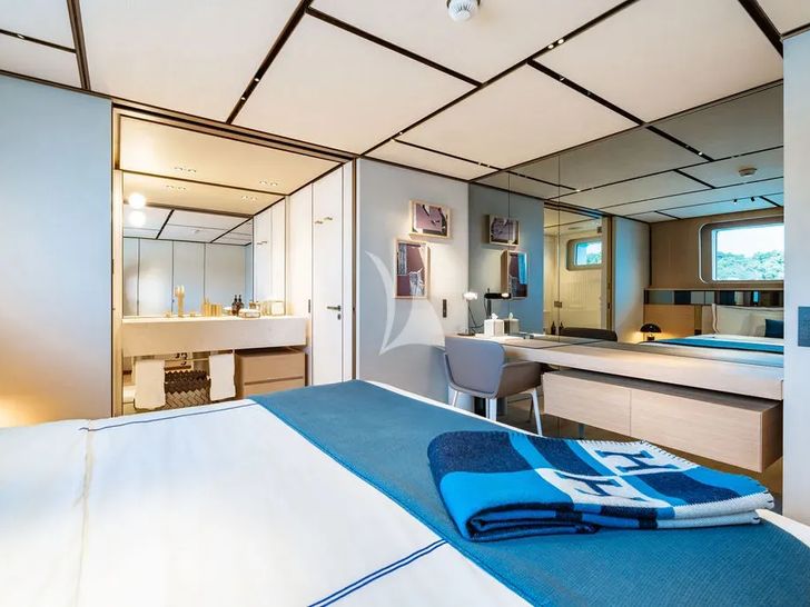 LA LA LAND Guest LA LA LAND Guest