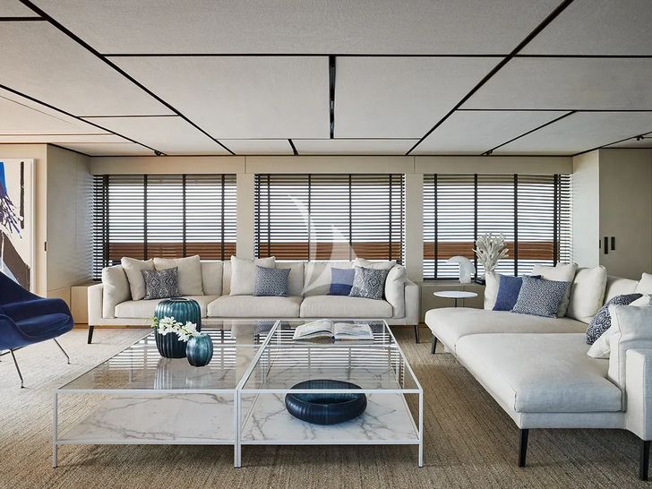 LA LA LAND Saloon LA LA LAND Saloon