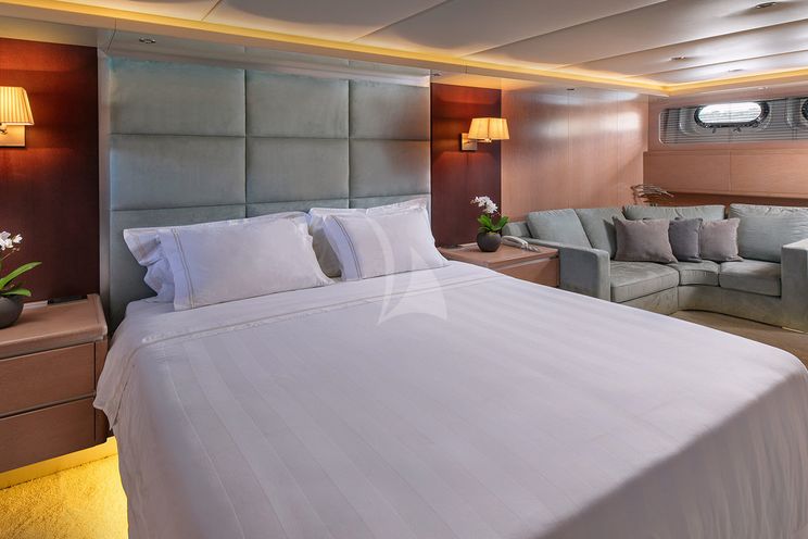 Charter Yacht MAGIX - Heesen 38m - 5 Cabins - Athens - Myknonos - Naxos - Kos