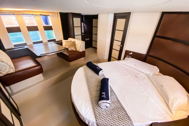 Charter Yacht MARYGRACE - Azimut 68S - 3 Cabins - Capri - Positano - Amalfi