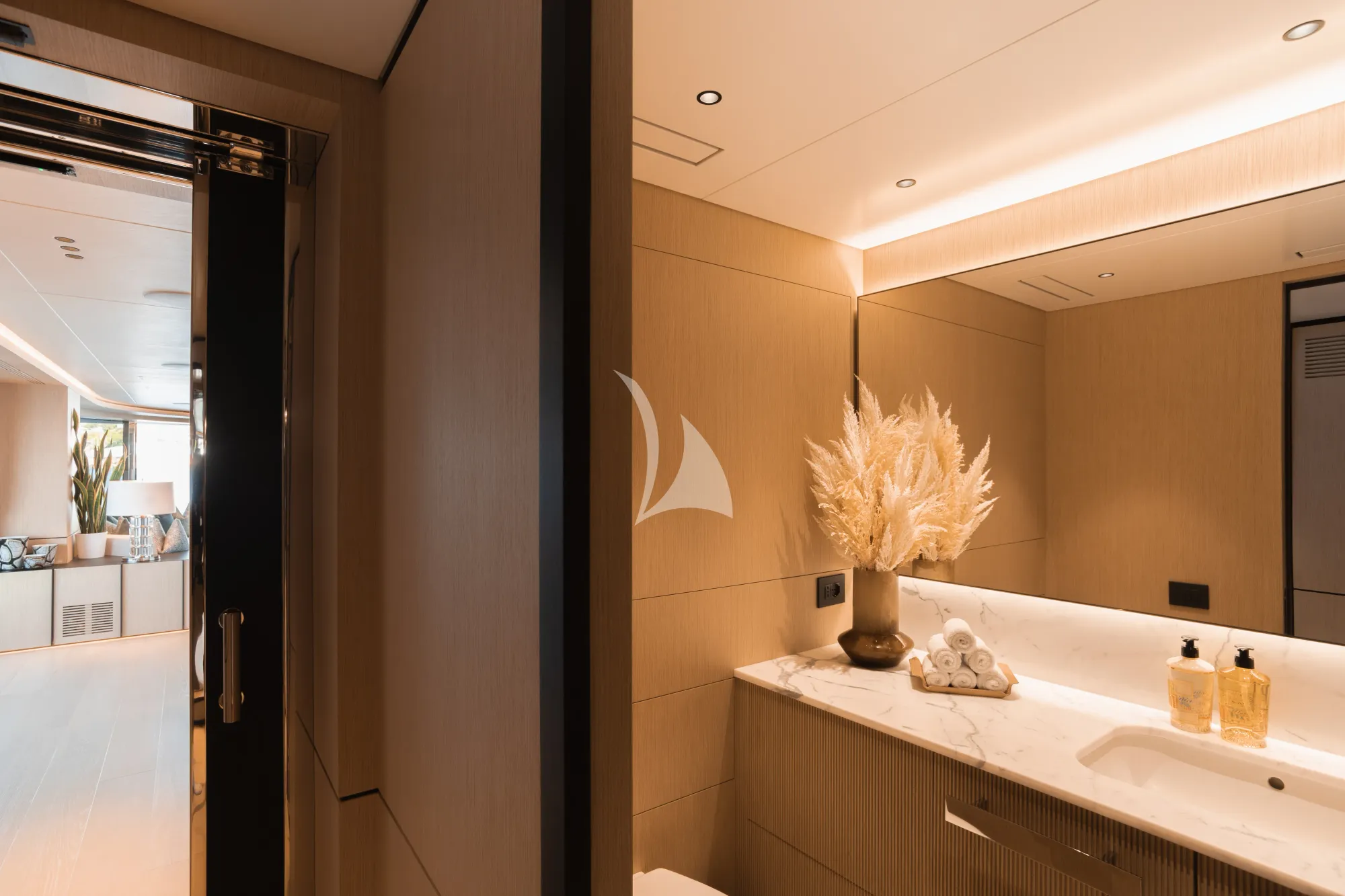 Charter Yacht HOW MUCH IS ENOUGH - Benetti Oasis 40m - 5 Cabins - Cannes - Nice - Antibes - St Tropez - Monaco - French Riviera