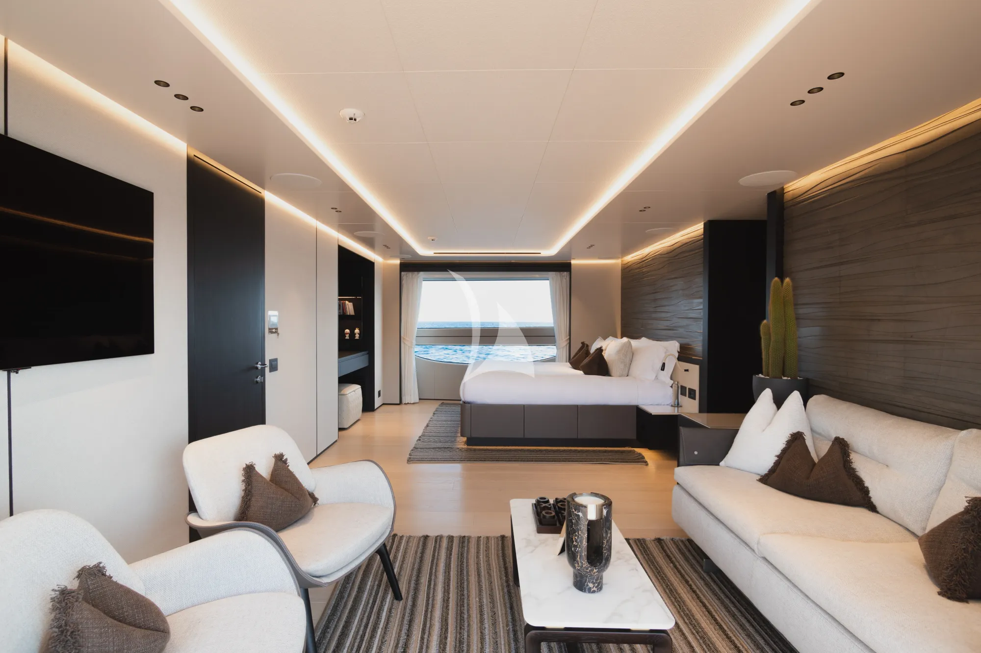 Charter Yacht HOW MUCH IS ENOUGH - Benetti Oasis 40m - 5 Cabins - Cannes - Nice - Antibes - St Tropez - Monaco - French Riviera
