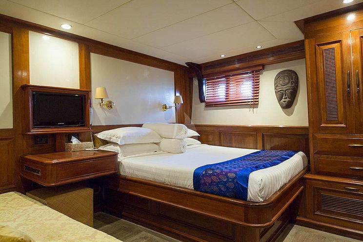 Charter Yacht MUTIARA LAUT - Phinisi 47m - 7 Cabins - Labuan Bajo - Raja Ampat - Indonesia