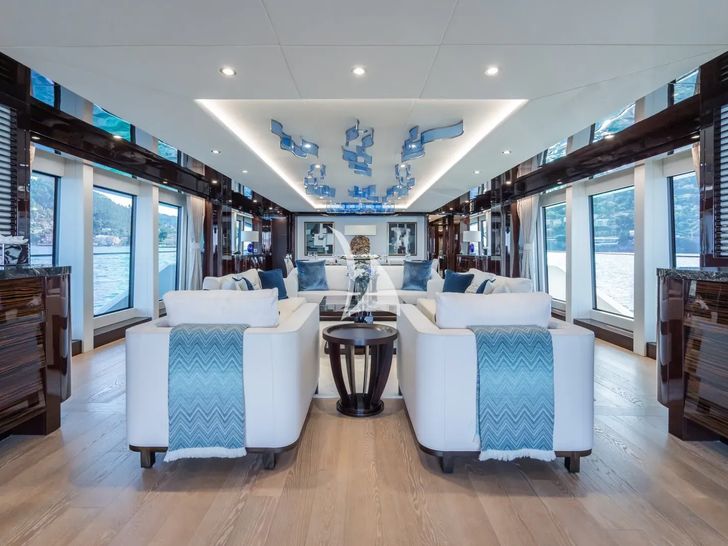 NO.9 Sunseeker 131 - main saloon NO.9 Sunseeker 131 - main saloon