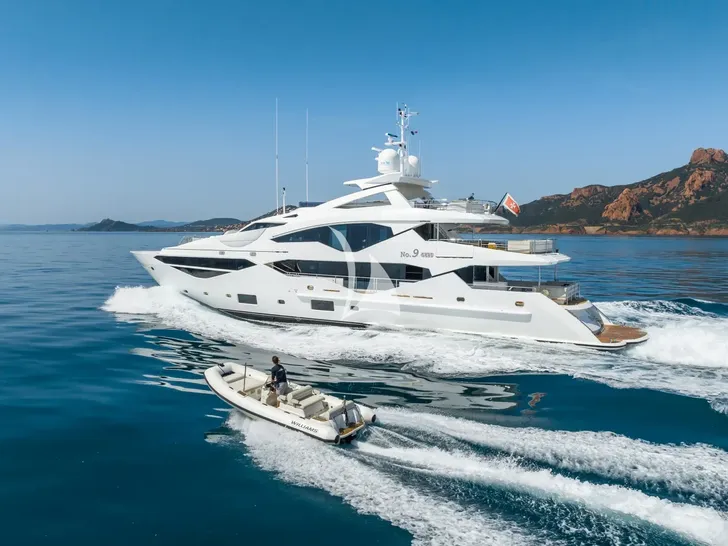 NO.9 Sunseeker 131 - cruising NO.9 Sunseeker 131 - cruising