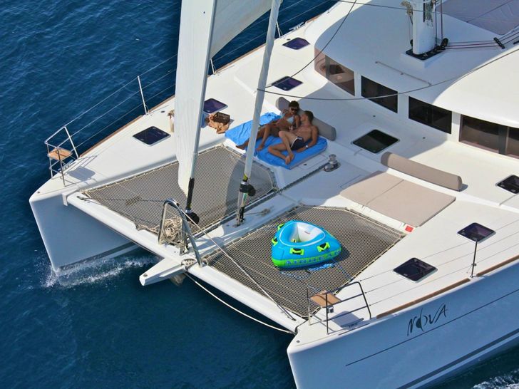 NOVA Lagoon 620 Foredeck NOVA Lagoon 620 Foredeck
