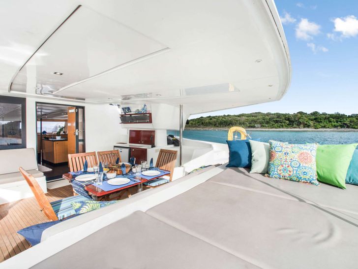 PERPETUAL BLUE Fountaine Pajot 59 - aft deck PERPETUAL BLUE Fountaine Pajot 59 - aft deck