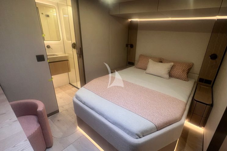 Charter Yacht RAY - Sunreef 70 - 4 Cabins - Nassau - Exumas - Bahamas