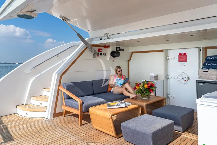 Charter Yacht RISING DAWN - Gulf Craft 43m - 6 Cabins - Nassau - Staniel Cay - Exumas