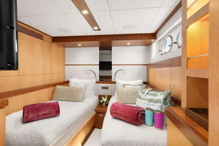 Charter Yacht SEAGLASS 74 - Horizon 74 - 4 Cabins - The Exumas - Nassau - Marsh Harbor - Bahamas - Caribbean