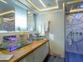 SEA WOLF Mondomarine 42m - master cabin bathroom vanity SEA WOLF Mondomarine 42m - master cabin bathroom vanity