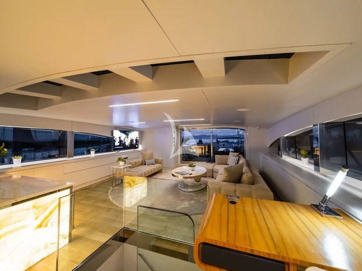 SEA WOLF Mondomarine 42m - sky lounge at night SEA WOLF Mondomarine 42m - sky lounge at night