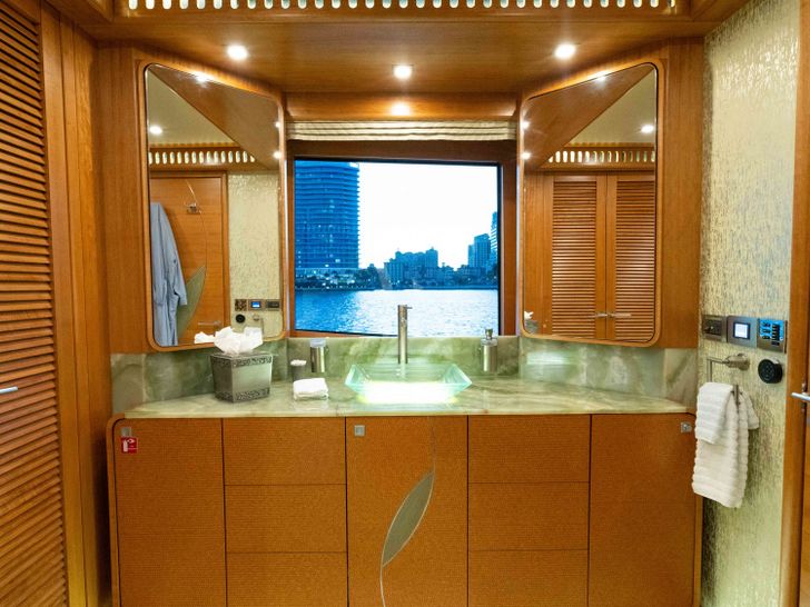 SERENITY IAG 133 Ensuite SERENITY IAG 133 Ensuite