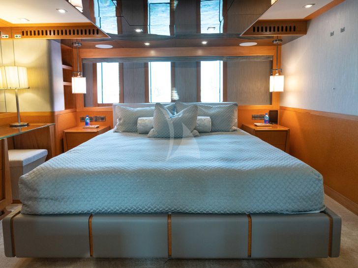 SERENITY IAG 133 Starboard VIP SERENITY IAG 133 Starboard VIP