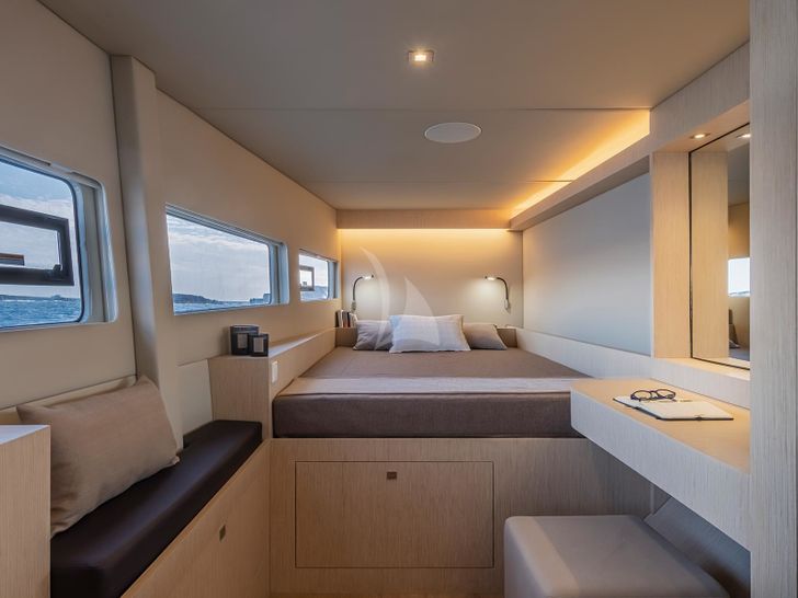 SILENT DREAM Silent 60 Cabin SILENT DREAM Silent 60 Cabin