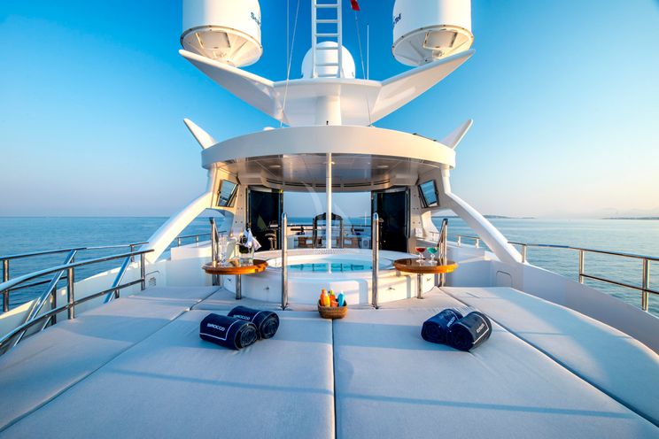 Charter Yacht SIROCCO - Heesen 47m - 6 Cabins - Cannes - Monaco - Naples - Sardinia