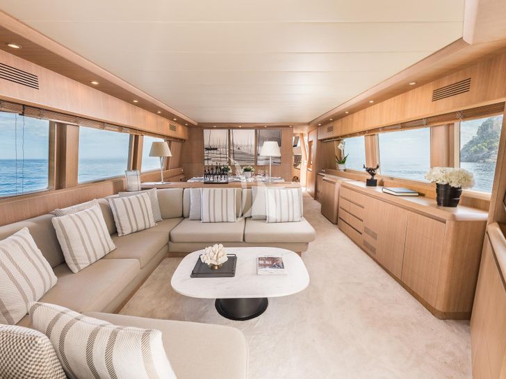 SUBLIME MAR Maiora 28m - saloon SUBLIME MAR Maiora 28m - saloon